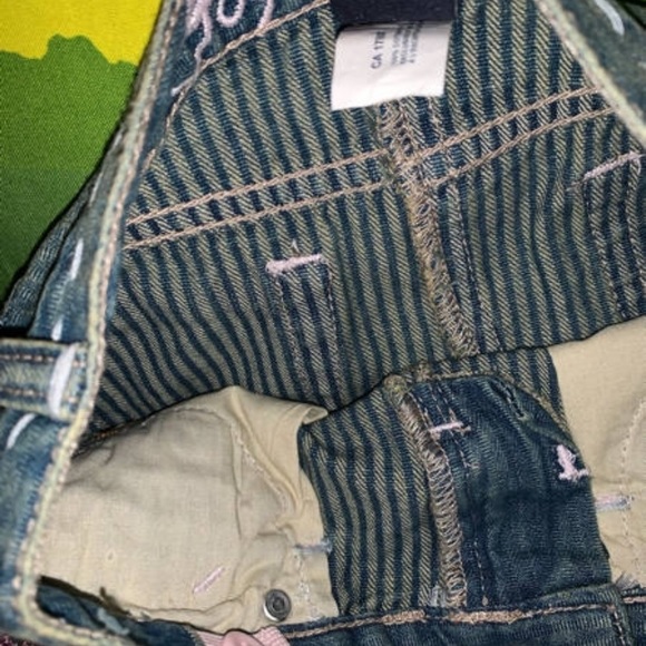 Girls GAP denim embroidered skirt size 6 (small) - Picture 4 of 5